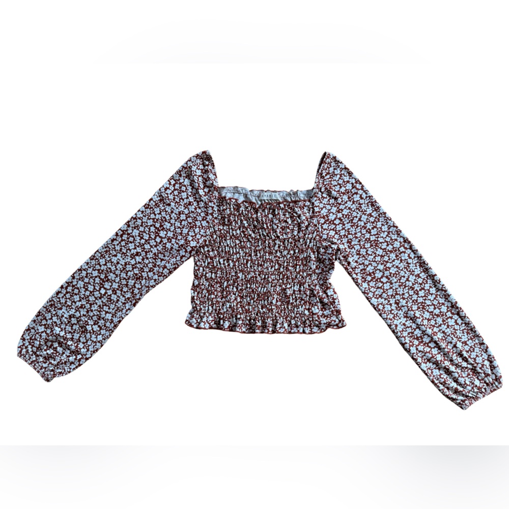 Amante Floral Smocked Longsleeve Crop Top
